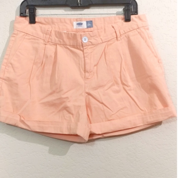 Old Navy Pants - old navy peach cuff shorts with front pleats